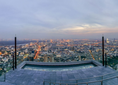 78階＿グラスの床