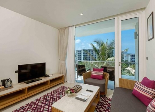 1_Bedroom_family_Suite_balcony