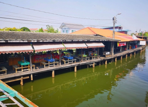 バンプリー百年市場