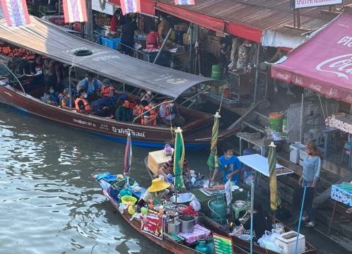 水上マーケット