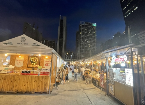 ナイトマーケット