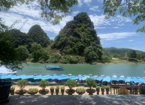 世界遺産フォンニャケバン国立公園観光