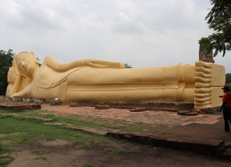 ワット・ロカヤ・スター