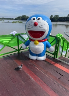 ユニークな人達も迎えてくれますよ