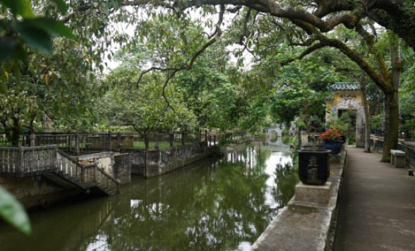 広東省唯一の世界文化遺産「開平の望楼と村落」を堪能する1泊2日＜高速鉄道/全食事付き/選べるホテルクラス/日本語ガイド＞