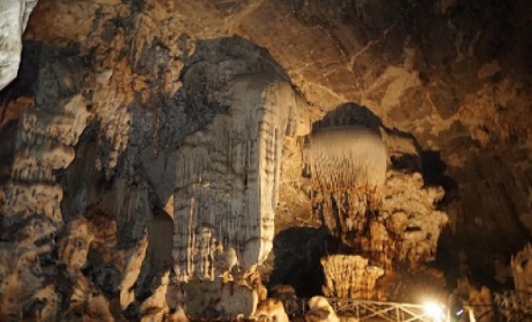 タイ最大級の洞窟「チェンダオ洞窟」+首長族村 訪問