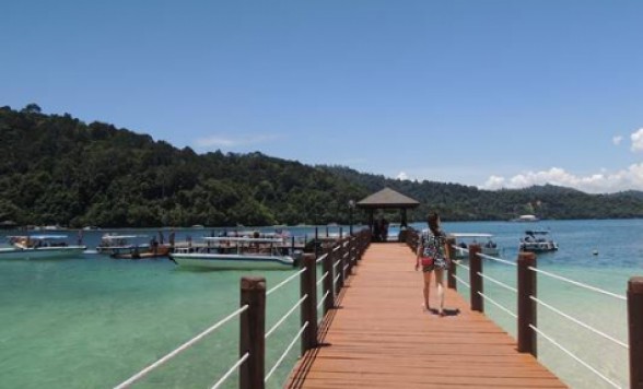 【コタキナバル発】アイランドトリップ BBQ付き