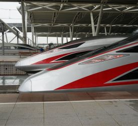 高速鉄道【G3007】にご乗車になり、深セン北駅へ向けて出発