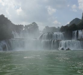 徳天跨国大瀑布風景区 到着　