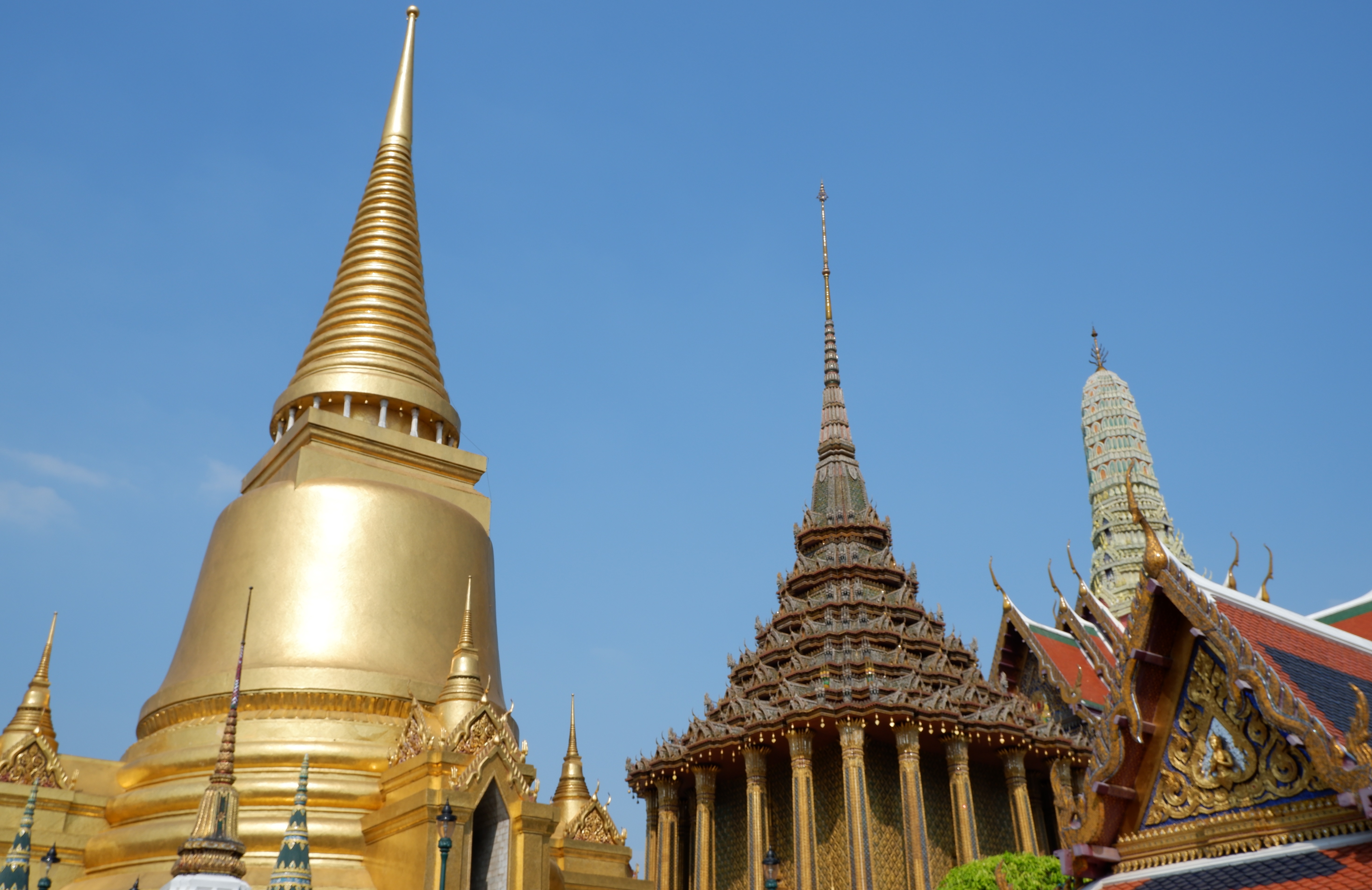 燦然と輝く「ワット・プラケオ(エメラルド寺院)」