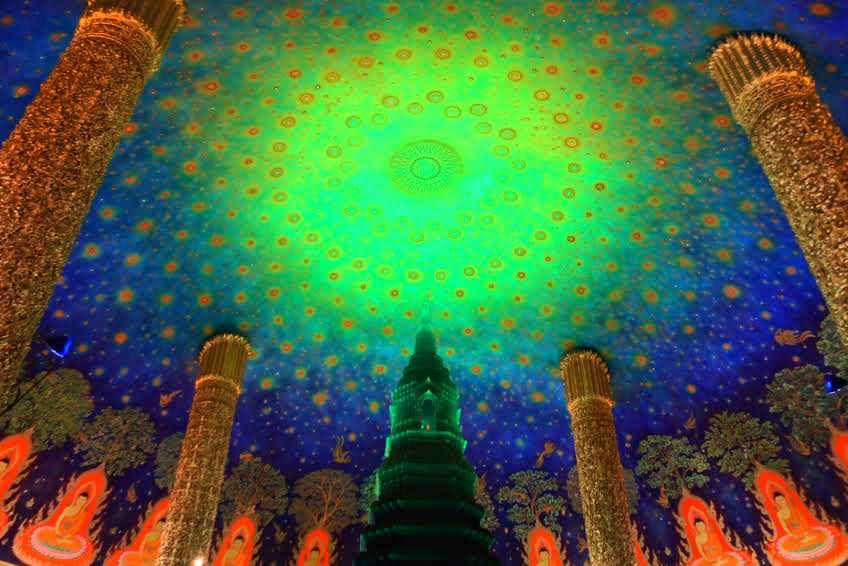 エメラルド色の仏舎利殿がインスタ映え「ワット・パクナム」