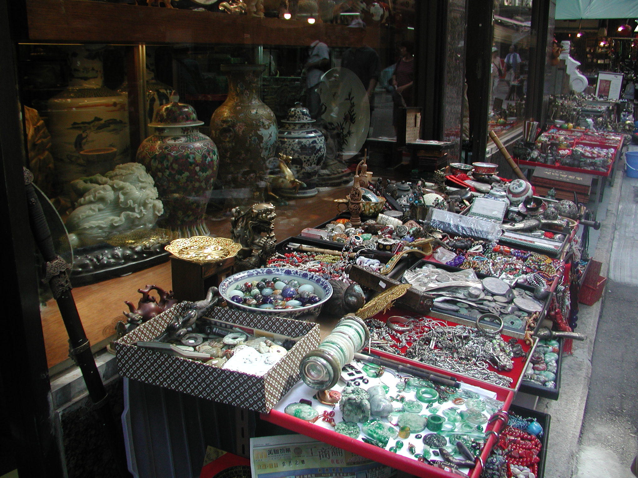 香港版蚤の市、キャットストリートを散策