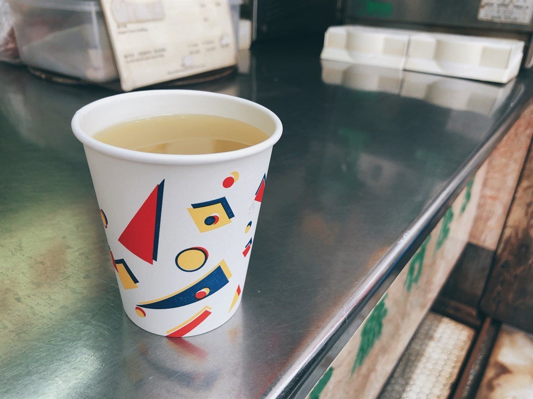 食べ歩きその2：サトウキビジュース＠公利真料竹蔗水