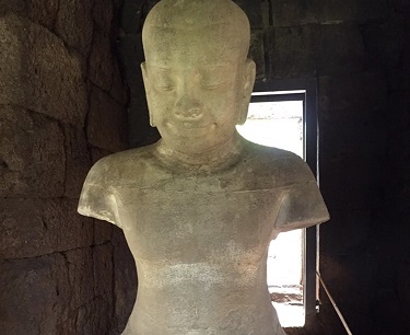 ピマイ国立博物館　　※工事中につき見学できないため、代わりにパノムワン遺跡へご案内させていただきます。