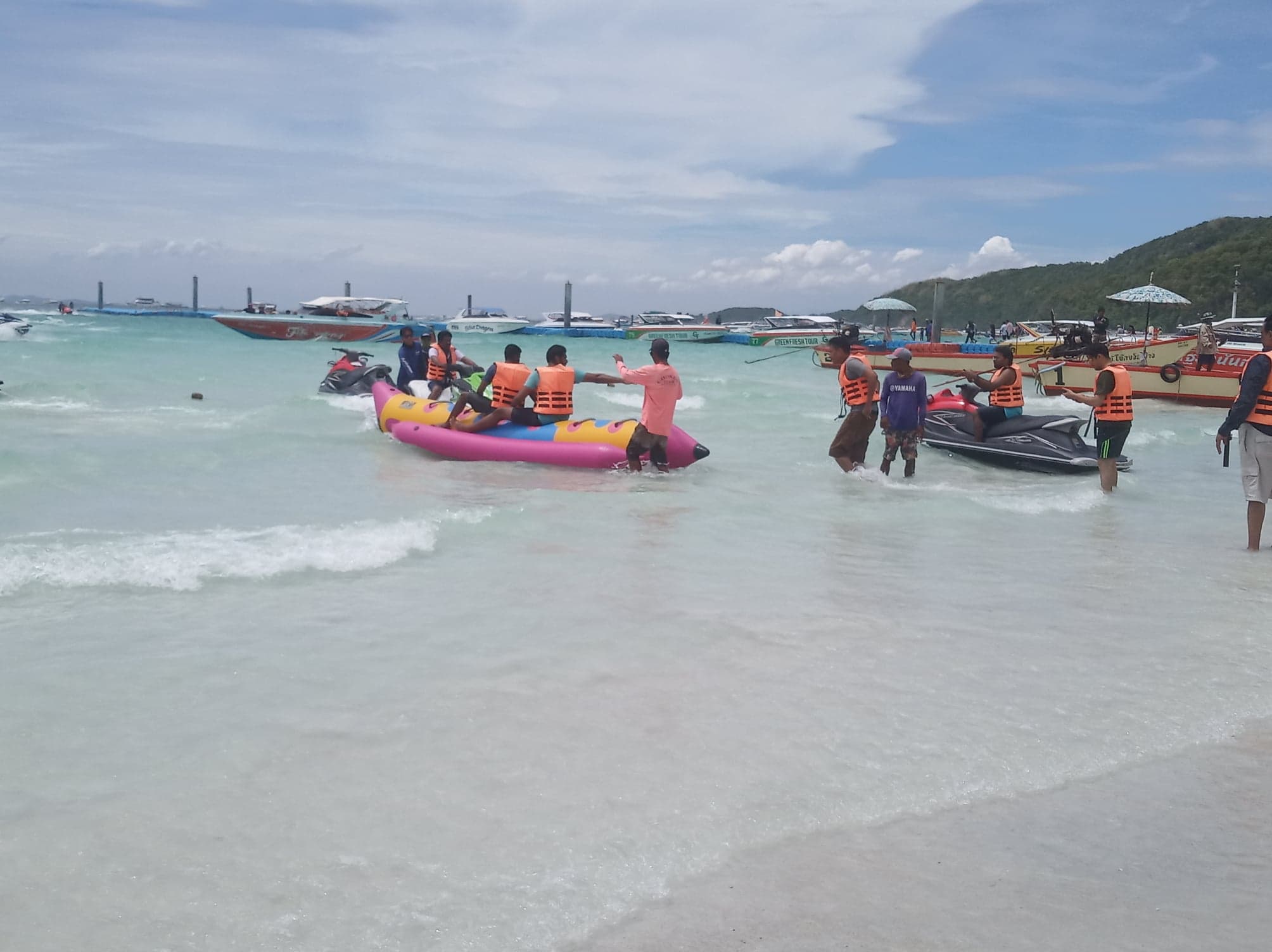 ラン島到着後は、各自ご自由にお楽しみ下さい。