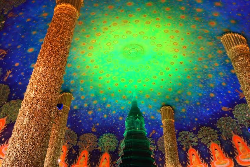 インスタ映えするエメラルドの仏塔が有名な「ワットパクナム」へご案内