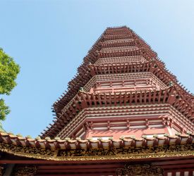 広州最古の花塔を有する「六榕寺」へご案内