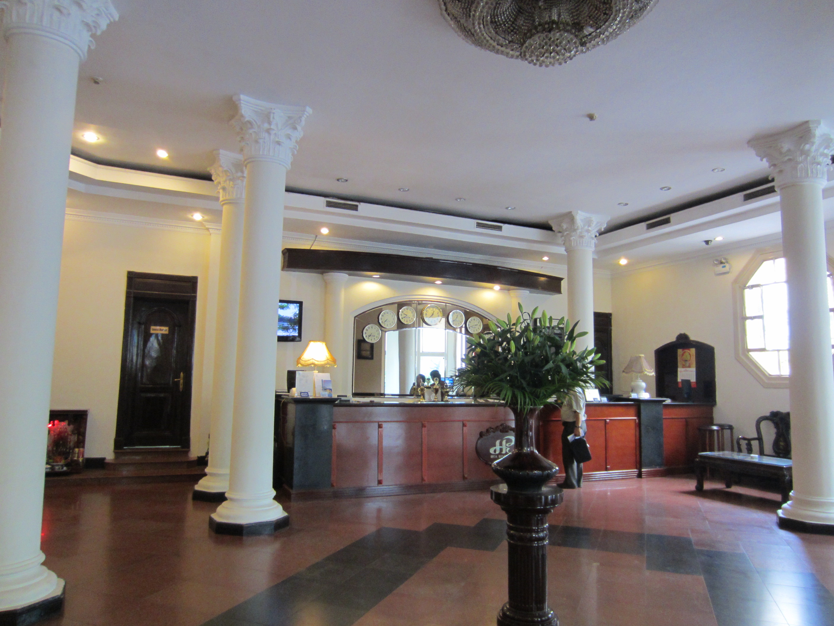 ダナン市内のホテルへ日本語ガイドがお出迎え