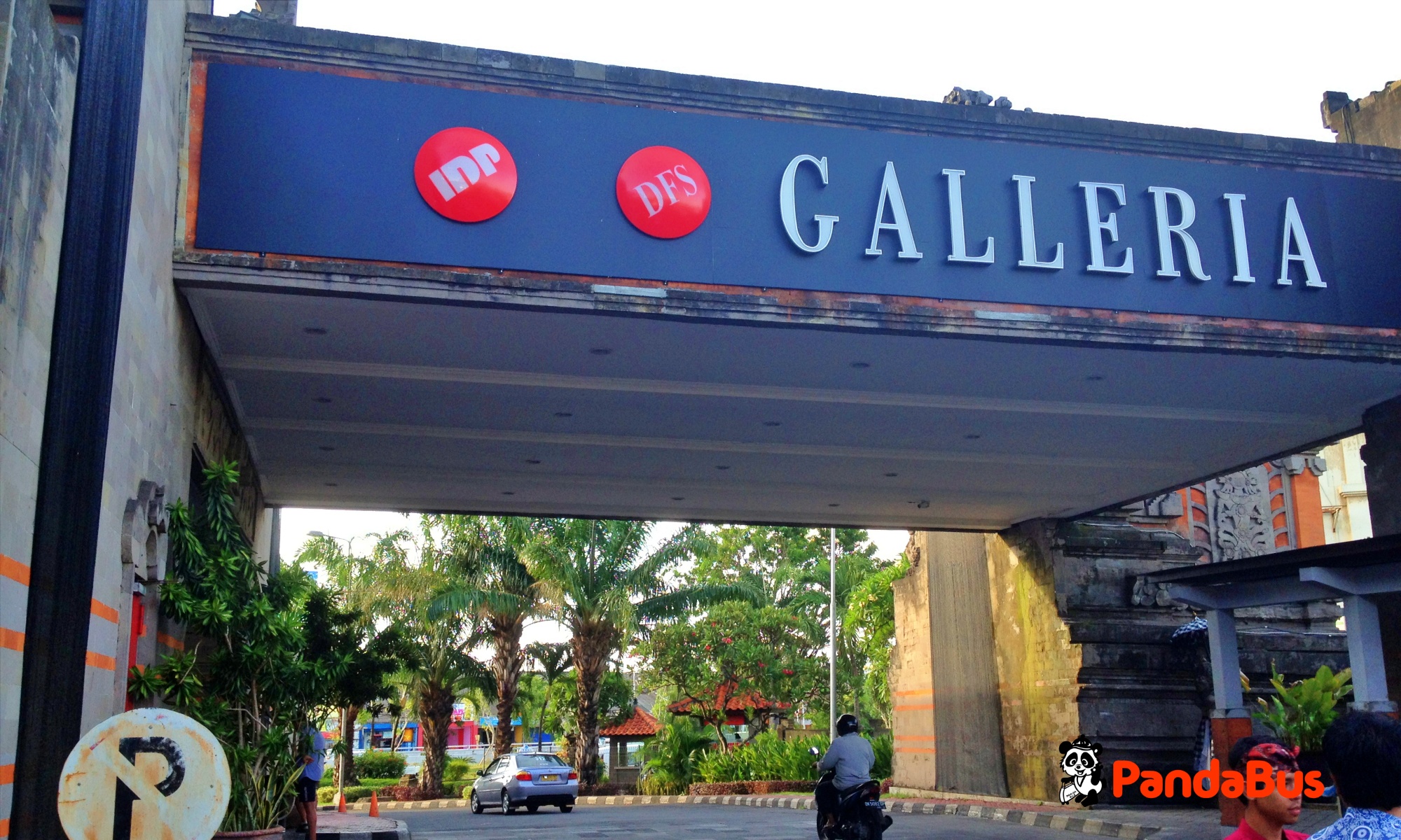 免税店にてお買い物