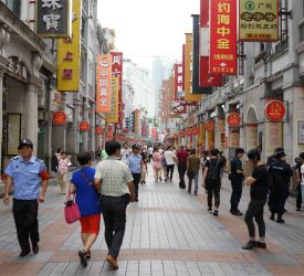 上下九路歩行街にて散策、飲茶の昼食