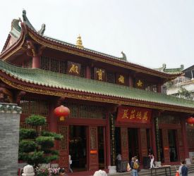 広州最古の花塔を有する「六榕寺」へご案内