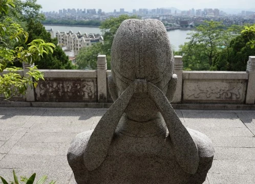 華僑の故郷、潮州 日帰り1日ツアー ～PandaBus プラチナセレクション~＜終日/高速鉄道/専用車/名店の昼飲茶付き/日本語ガイド＞