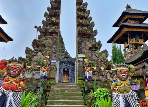 バトゥール寺院