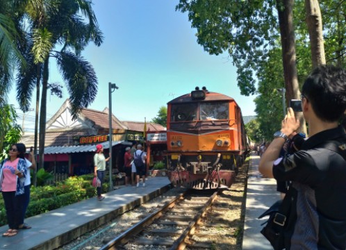 カンチャナブリ泰麺鉄道