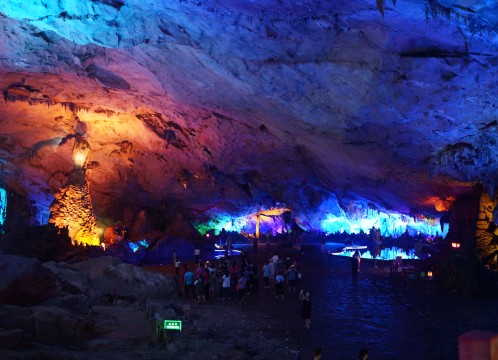 桂林  蘆笛岩 イメージ