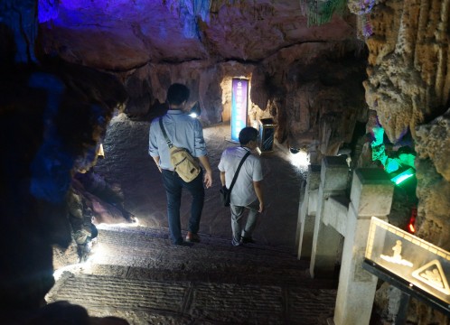 桂林  蘆笛岩 イメージ