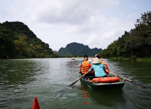 世界遺産チャンアン川下りクルーズ