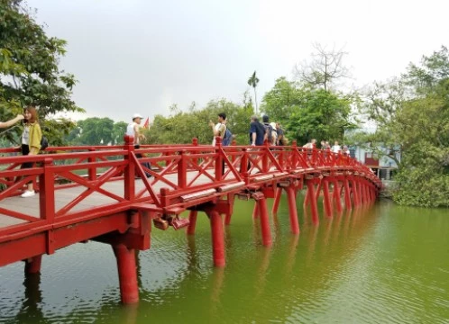 【ハノイ】市内観光 + 陶器で有名なバッチャン村を巡るツアー