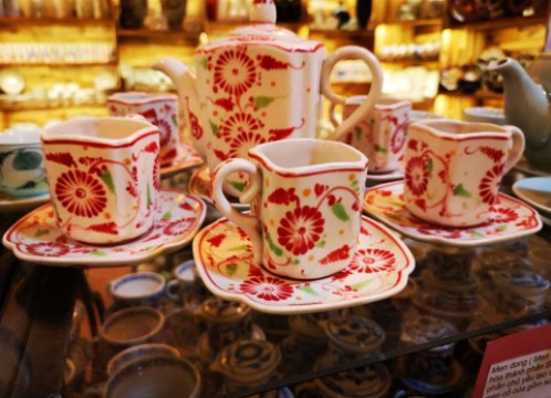 ハノイ市内観光 + 陶器で有名なバッチャン村