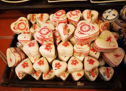 ハノイ市内観光 + 陶器で有名なバッチャン村