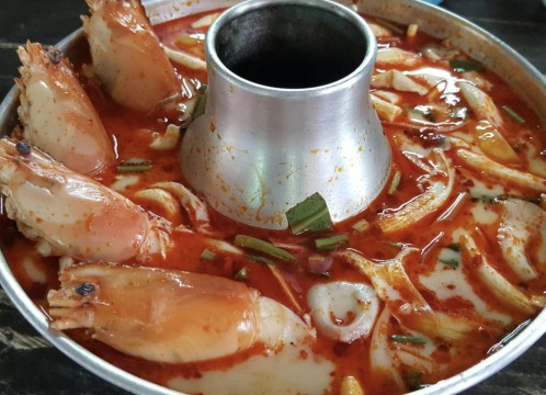 タイ料理セットのランチ