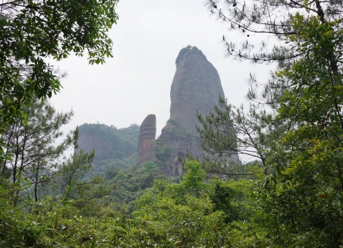 丹霞山 陽元岩 イメージ
