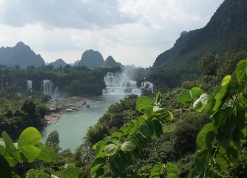 南寧 徳天瀑布 イメージ