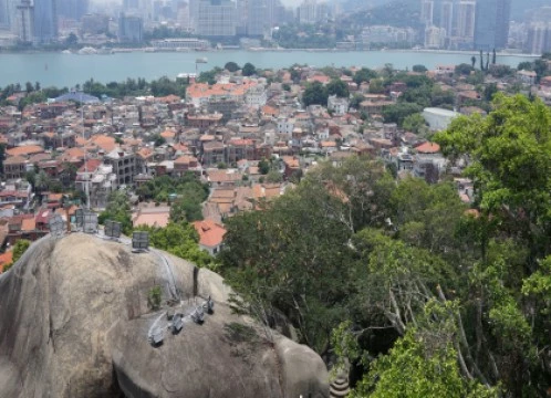 西洋文化とピアノが彩る島、世界文化遺産・コロンス島日帰りツアー＜午後/現地発着/軽食付き/日本語ガイド＞