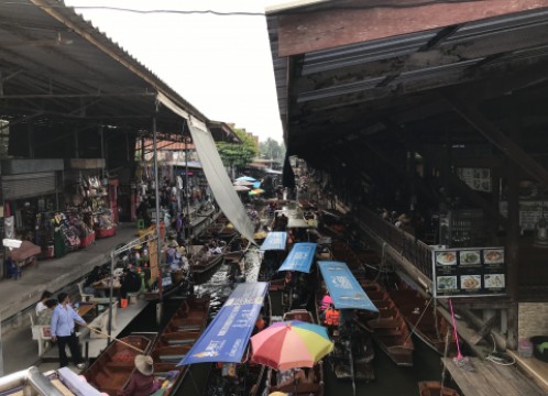 水上マーケット