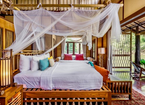 フロートハウス