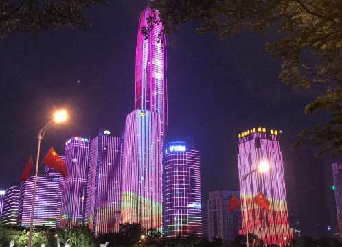 深セン 平安国際金融センター を中心としたLEDライトショー イメージ