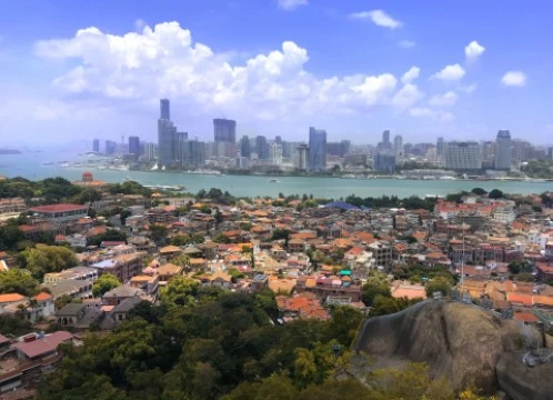 西洋文化とピアノが彩る島、世界文化遺産・コロンス島日帰りツアー＜終日/高速鉄道/軽食付き/日本語ガイド＞