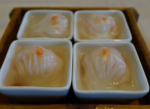 韩上楼大酒楼 ～ 朝鮮人参スープのエビ蒸し餃子 イメ―ジ