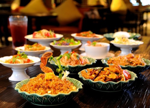 「ALL YOU CAN EAT＠エラワンティールーム」夕食