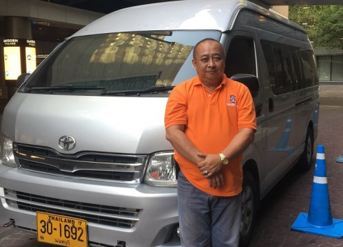 ワゴン車+日本語ガイド