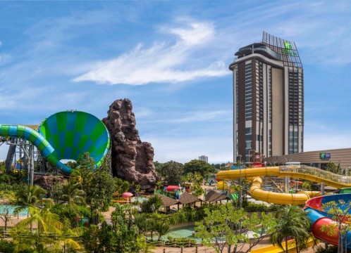 HOLIDAY INN VANA NAVA