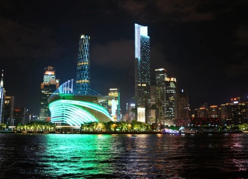 大都市・広州の夜景を楽しむ珠江ナイトクルーズ＜夕方発/日本語ガイドの送迎付き＞